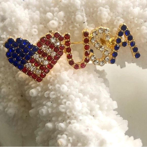 Patriotic USA Brooch with Crystals - Picture 1 of 5